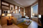 HYATT - Image 13