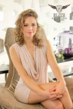 YULIA, 22 - Image 3